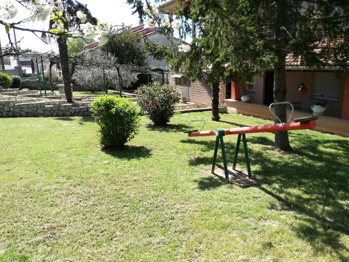 פולה Apartman Sara 0*,  קרואטיה