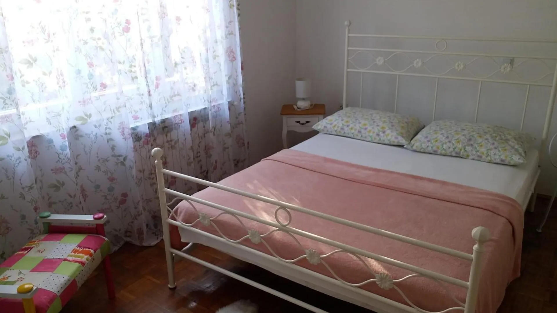 פולה Apartman Sara קרואטיה